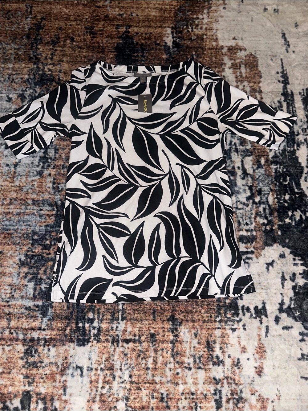 Style & Co. Black and White Leaf-Print Tunic